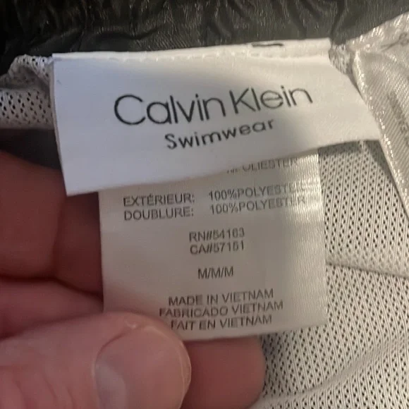 Calvin Klein shorts - Picture 4 of 5